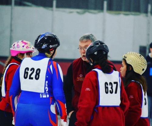 We were having an important strategy meeting before our relay lol #relayteam #speedskaters #girlswho