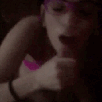 dirtygirlthang:  Just a dirty girl. Doing dirty girl things. Share this.