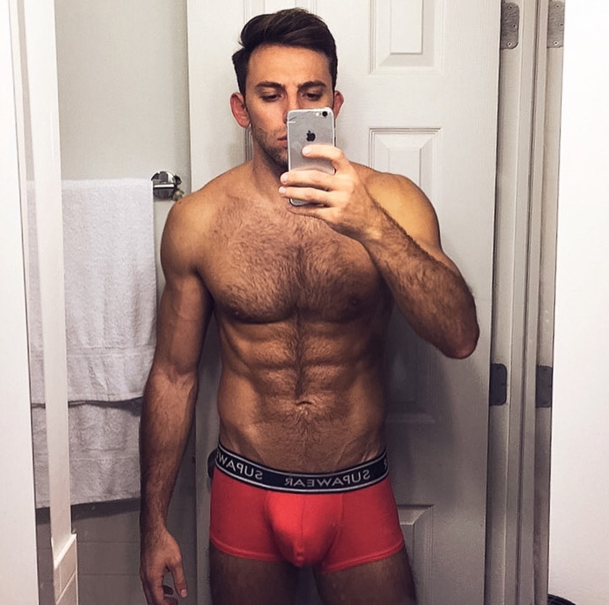 sprinkledpeen:   Hot selfies of @lap_nyc  
