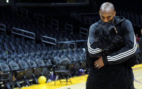 “Mamba out”Photos by Los Angeles Times
