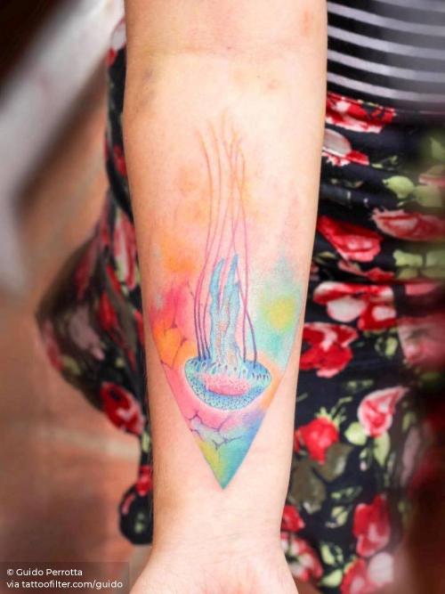 By Guido Perrotta, done in Buenos Aires. http://ttoo.co/p/35699 animal;facebook;guido;illustrative;inner forearm;jellyfish;medium size;nature;ocean;twitter;watercolor