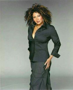 Pam Grier Made It To 68 Yesterday