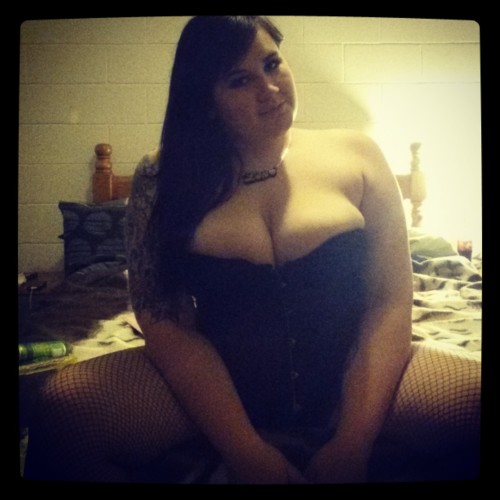 zombieskillyou: I dont care if you dont like that I’m fat/curvy/bbw or that I post sexual or skanky 