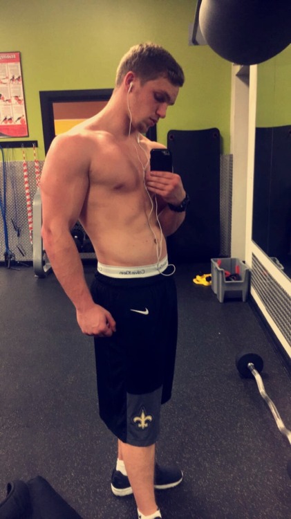 joelk1691:Calvin Klein should take a shot on me 😉