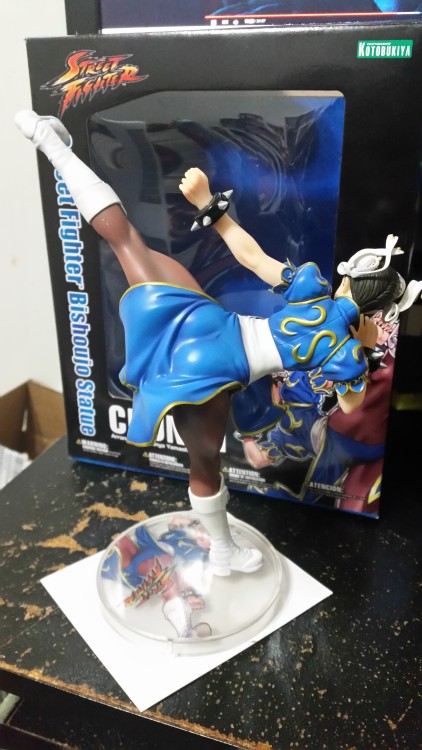 Juri arrived.I finally got a hold of a camera(that’s not on my 2ds) so I now have pics of Chun-Li too!Now for Cannon Spike Wife and then Sakura and Poison when they are released.Fingers crossed for an Elena and/or Rainbow Mika one day?