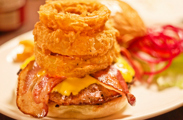 foodishouldnoteat:  if you love food follow my blog! 