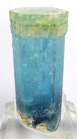 mineralists:  Beryl var. Aquamarine with Heliodor scepter -  Erongo Mountain, Namibia