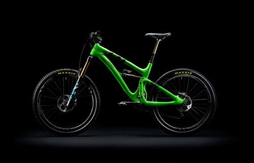 eng-kbz:  www.facebook.com/yeticycles/photos/a.826172430749198.1073741854.183678731665241/82