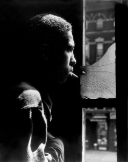 blakyokojones:   by Gordon Parks Untitled, Harlem, New York 1948.  