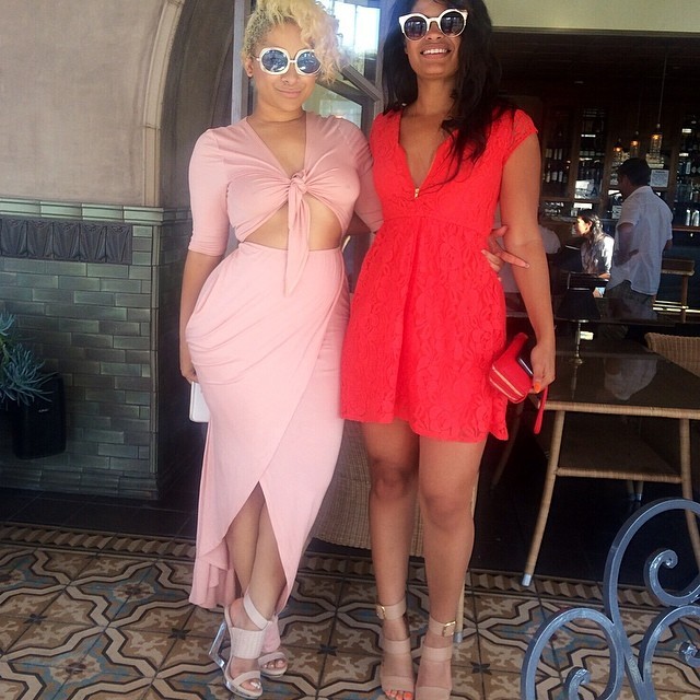 cierarogers:  🐷🐙 sissy time  Too gorgeous, too beautiful