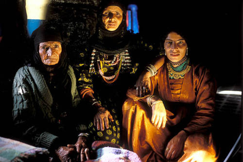 baleqeesofsheba:Ahron Jewish family, Wadi Amlah, YemenBy Naftali Hilger.