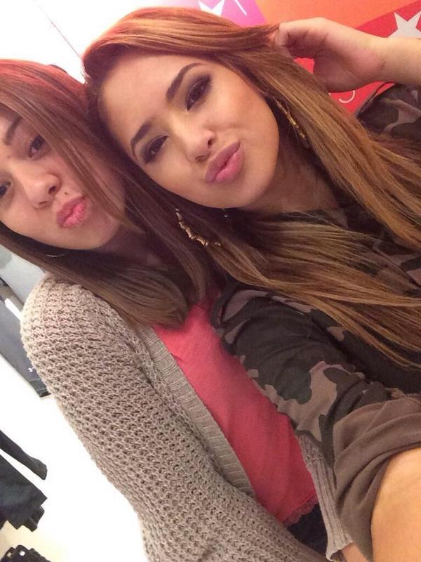 jasminev-news:  October 2nd: More pictures of Jasmine meeting some fans at Macy’s