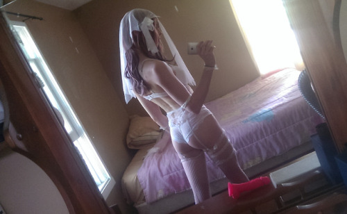 sissyjessystuff:Here’s a quick bridal/lingerie pic set I took today. Sorry for not posting I’m still