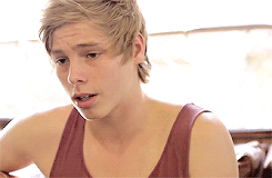 kookmni:  Luke was the baby, but he was the talent as well - he had the voice. - Ashton Irwin 