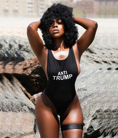 Sex afrodesiacworldwide:  @ashamonet Anti-Trump pictures