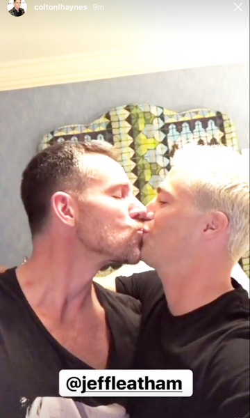 boysdoluke-on:  🔞 Colton Haynes 🔞Site: BoysdoLuke.blogspot.comTwitter: @BoysdoLuke