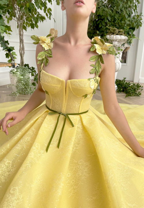 Teuta Matoshi ‘Buttercup Ivy’ & ‘Buttercup Flowering’ Gowns