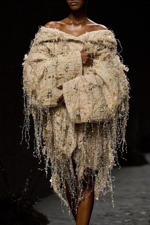 Ashi Studio Haute Couture Fall/Wint 2024