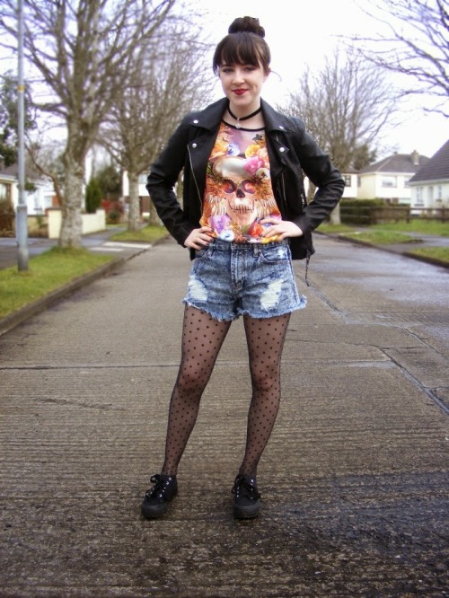 Fashionmylegs: Style Pick  T-shirt- Penneys/PrimarkLeather jacket- Penneys/PrimarkShoes- New LookTig