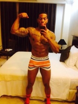 theblackclarkkent:  His Meat Look Skinny But He Has A Nice Body 😍😁😍😛😋😏 #CelfiéSaturday #Submission  😁🍆😏🎂🎂😛😋🍆😛😘🎂🎂😍 Go&amp;Fo👣ow:www.instagram.com/J_Tiberiuskirkwww.twitter.com/_DkM_Smith SubmitPics👉👉👉