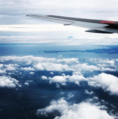 岡山上空から俯瞰する。良い眺めである。#空 #飛行機 #海 (Bizen-shi, Okayama, Japan)https://www.instagram.com/p/Bp066BJBdop/?u