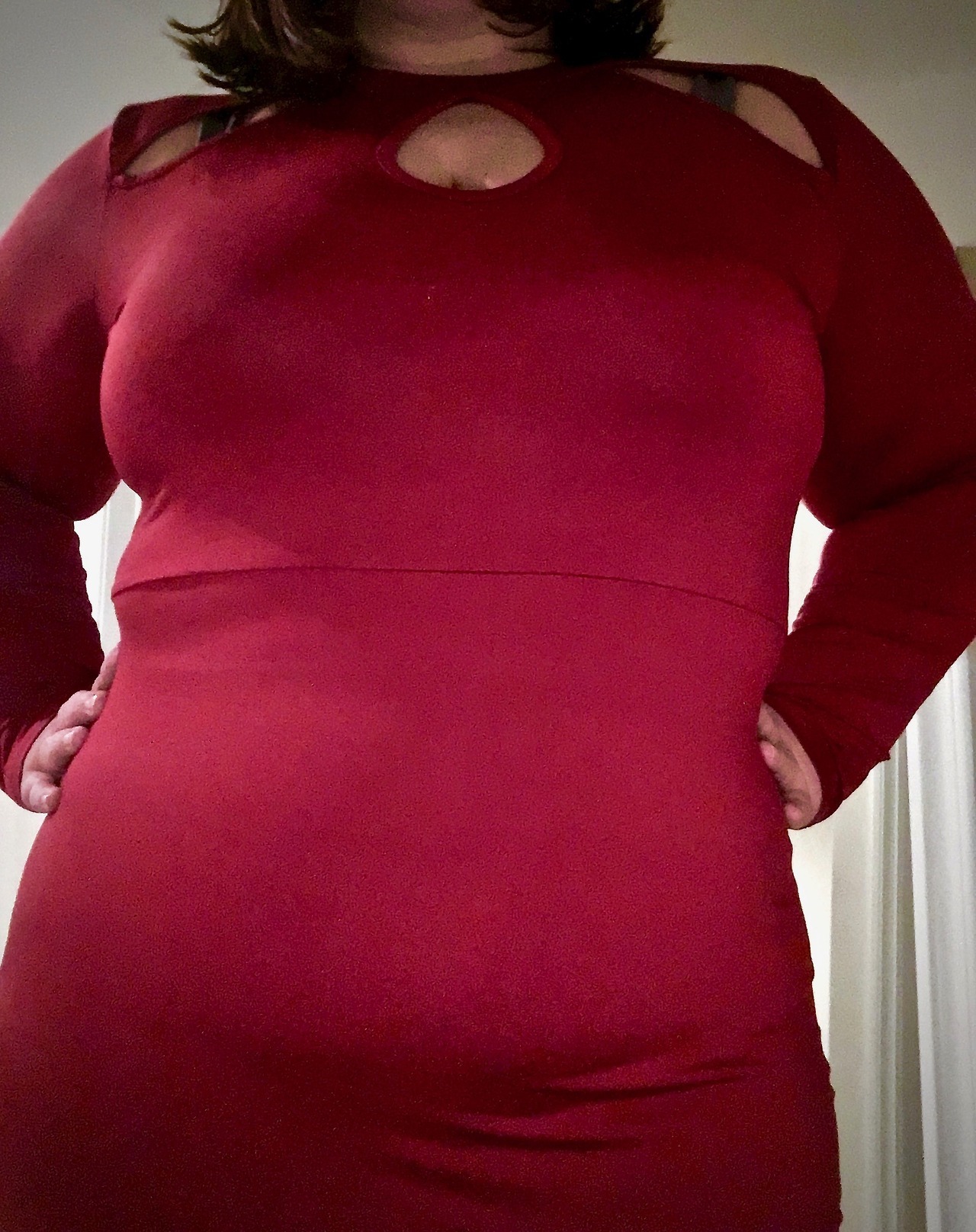 big-beautiful-princess:  Just bought this bright red dress. It is super tight and