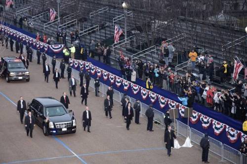 dragoni:   Donald Trump’s Inauguration Parade Looks to Be Sparsely Attended   Let history show the truth because #FactsMatter Ben Carson and empty presidential viewing stand Other Sources:  In photos: President Donald Trump’s Inaugural Parade,  