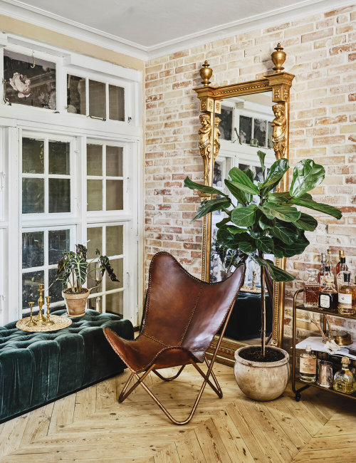 magicalhometoursandstuff:Dreamy, vintage home in Copenhagen is so creatively decorated in rustic &am