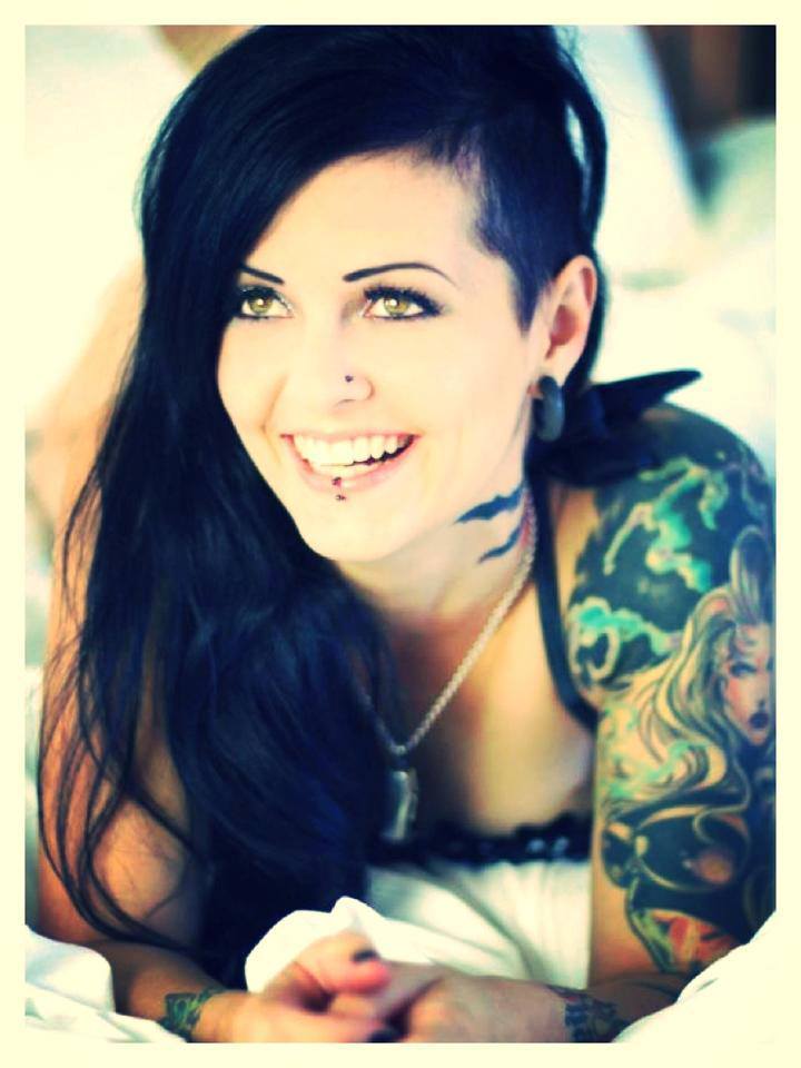 tattooedwomenarebeautiful:  Modèle: @renee_ruin