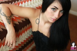 sglovexxx:  Charmaine Suicide