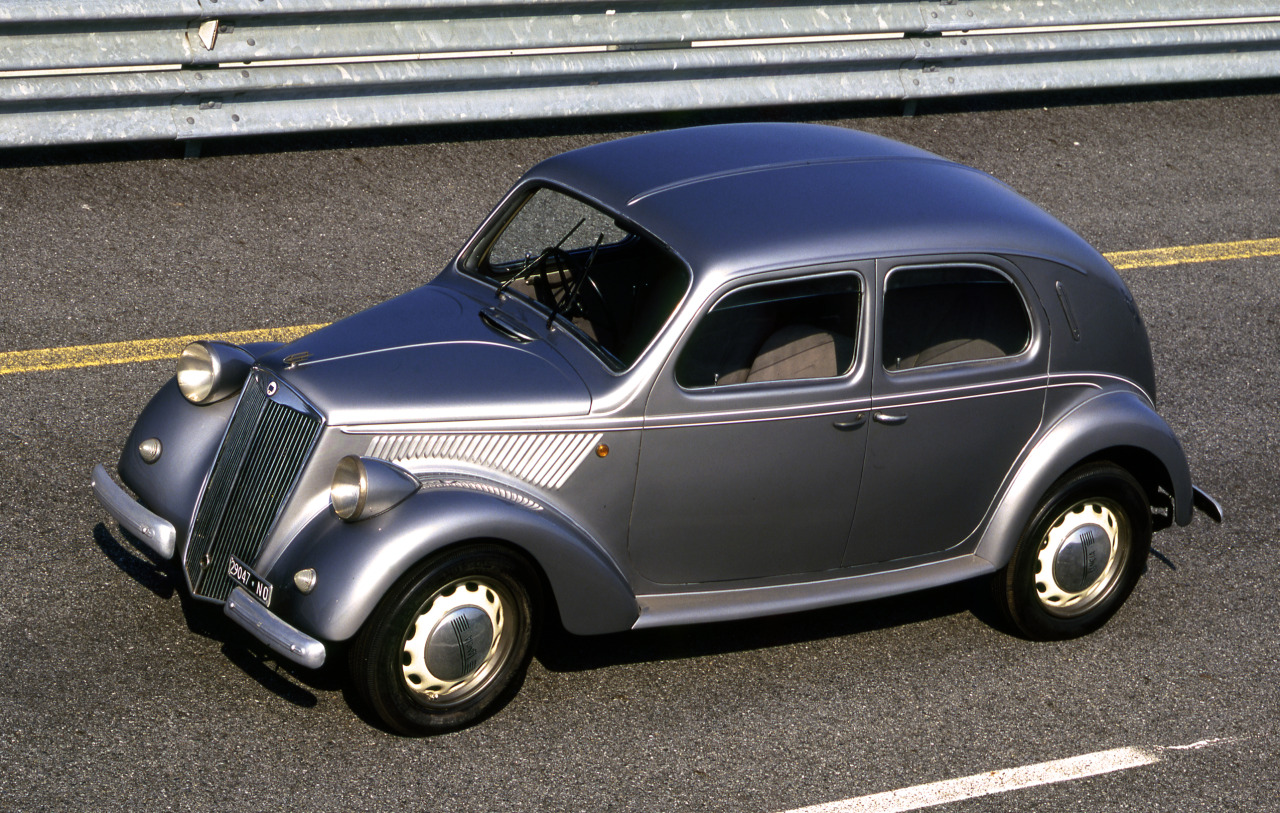 carsthatnevermadeit:  Lancia Ardea, 1948. One of many Lancia automotive firsts, the