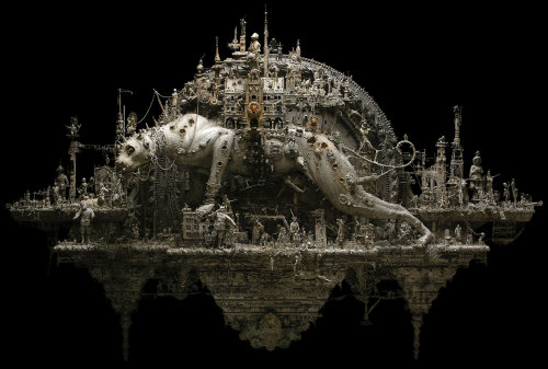 isobrown:The art of Kris Kuksihttp://kuksi.com