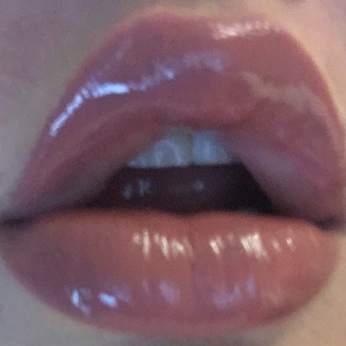 turkishbarbiebitch:Cock sucking lips goals ^
