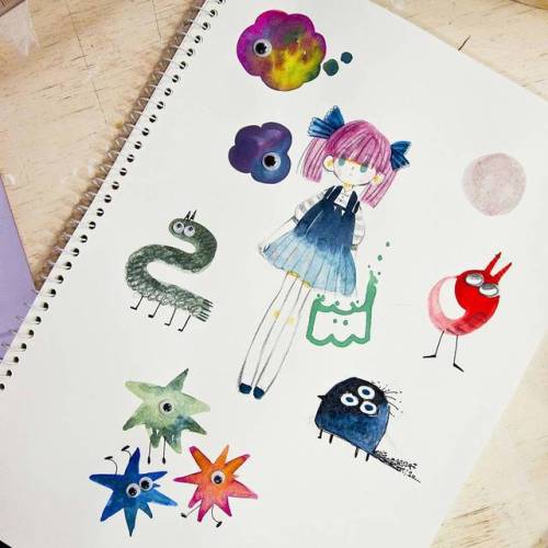gamnamu:  I put my toy eyes on top of the watercolor doodles.