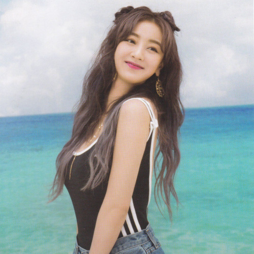 Jihyo: Dance The Night Away