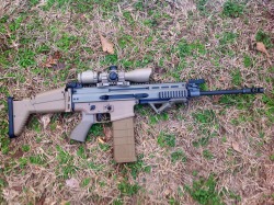 fmj556x45:  FNH SCAR 17s 7.62x51mm with Molon Labe Industries 25 round polymer SCAR 17 magazine in FDE.  