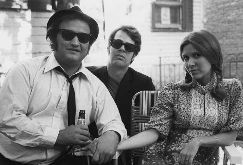 John Belushi, Dan Aykroyd and Carrie Fisher  (via Rare, weird & awesome celebrity photos)