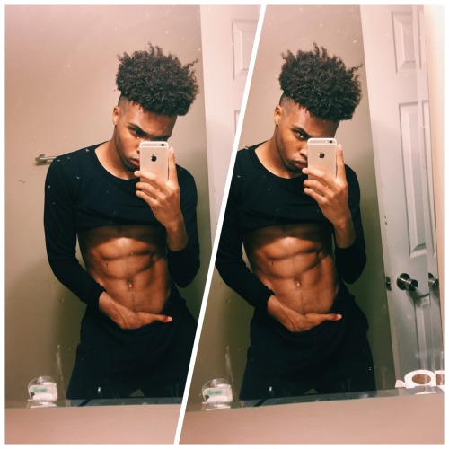 gdr1:  baddiezoo:  Big Dawg he likes to Call Me 👅   Creme d’ la’ Creme