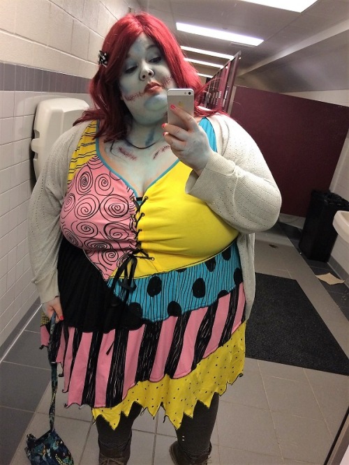 fattyunicornsparkle: Wanted to show off my fat Sally costume I wore at the Geek Expo, dress by Torr