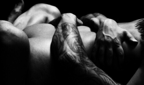 apassionateman:  Sunday snuggles last all day long