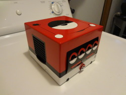 thenintendard:  Poke Consoles. 