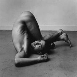 ratatoskryggdrasil:Peter Hujar, Gary Schneider in Contortion, 1979