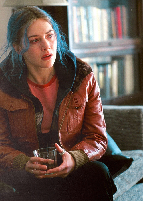 imitationoflife93:  Kate Winslet in Eternal Sunshine of the Spotless Mind (2004).