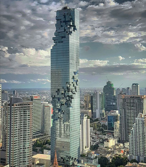 kellanium:atalefhashem:awesome-picz:Thailand’s New Tallest Skyscraper Just Opened, But It Look