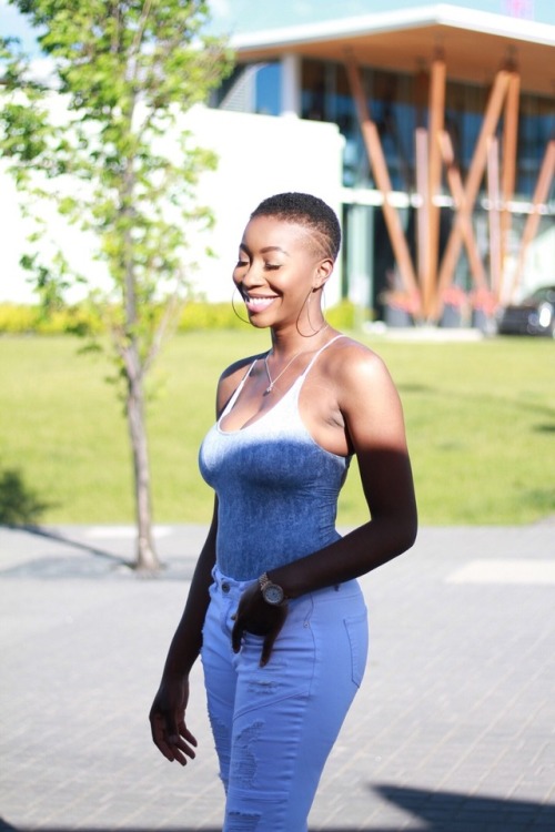 blackfashion:IG: @majnbae: aobyyc Calgary, Alberta