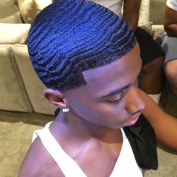 derricknose:  yeabruh:  WOWWWWWW  Waves on swim so they hate on him! 