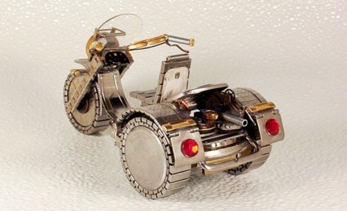 steam-on-steampunk:  motorcycle from watches dkart71~Steampunk Love •❀• by Airship Commander HG Havisham