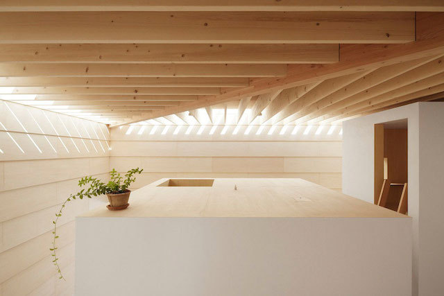 ombuarchitecture:  Light Walls House Located in Toyokawa city, the “Light Walls