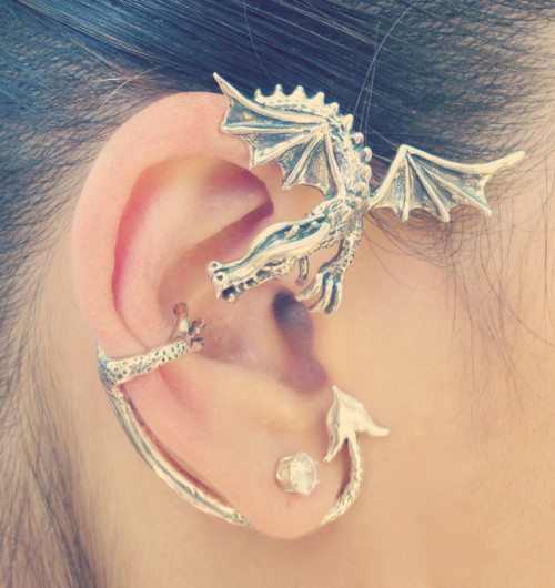 cloudshroom:I would pierce my ears just to wear these.I don’t know where the other ones are fr