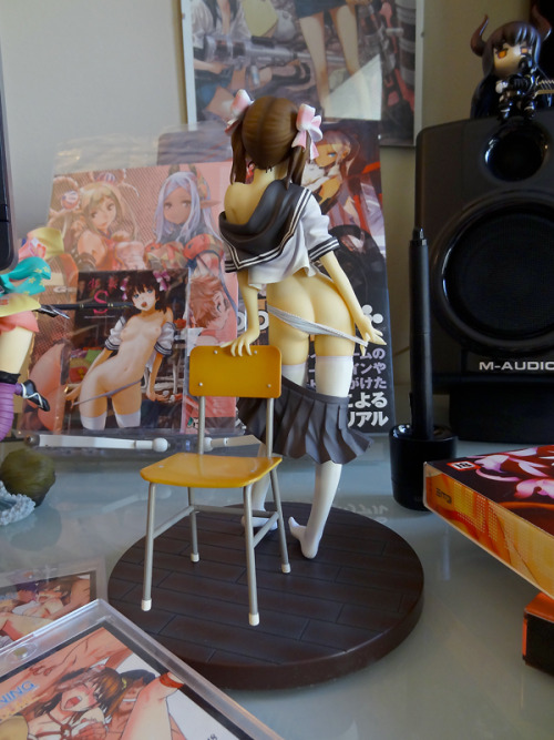erotibot-art:  Hanaharu’s Shoujo S figure. Just looking at her is like a healthy dose of daily motivation. I paid like double for this one, but man I HAD TO HAVE HER!